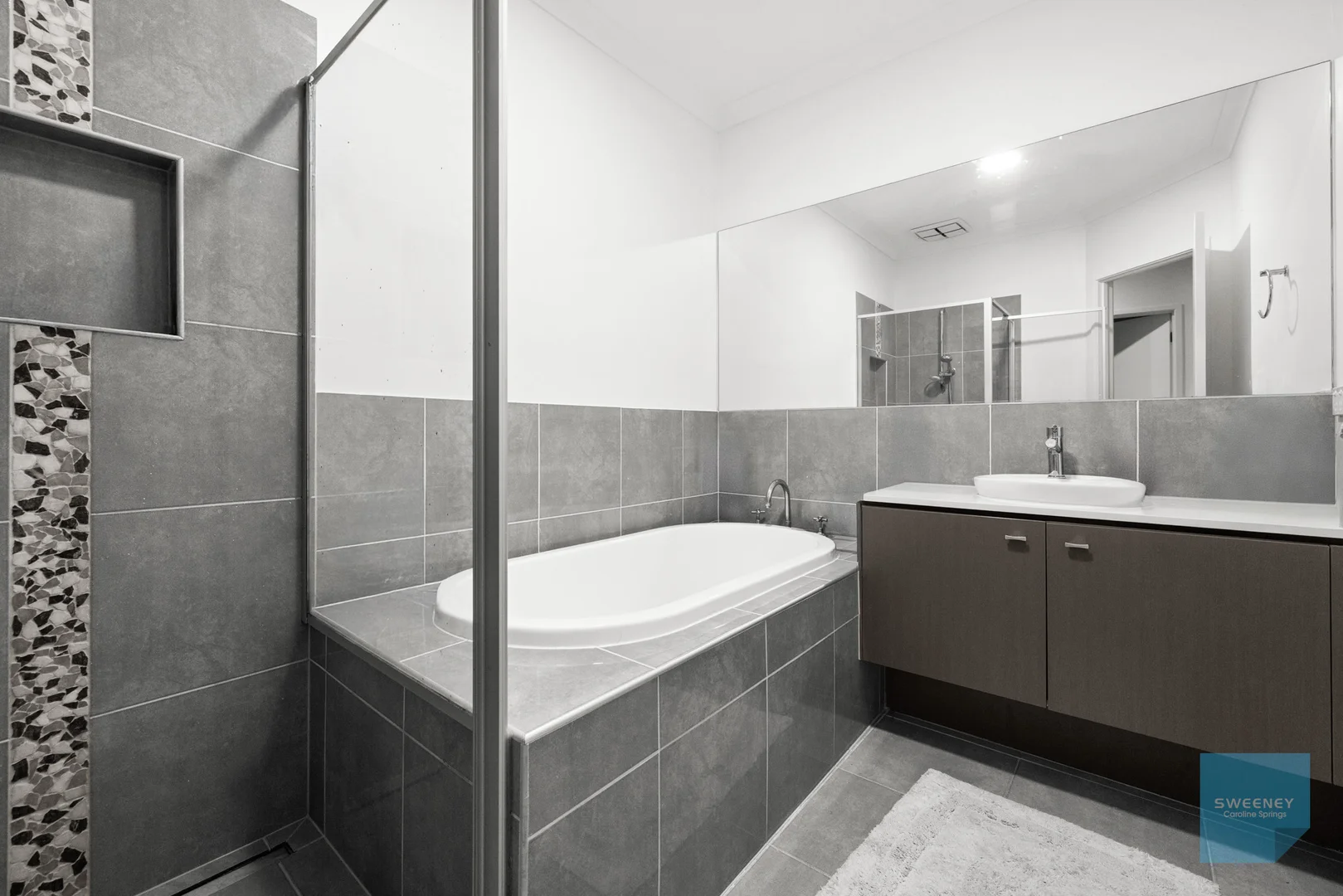 Additional image 17 of 8 Annecy Boulevard, Fraser Rise VIC 3336