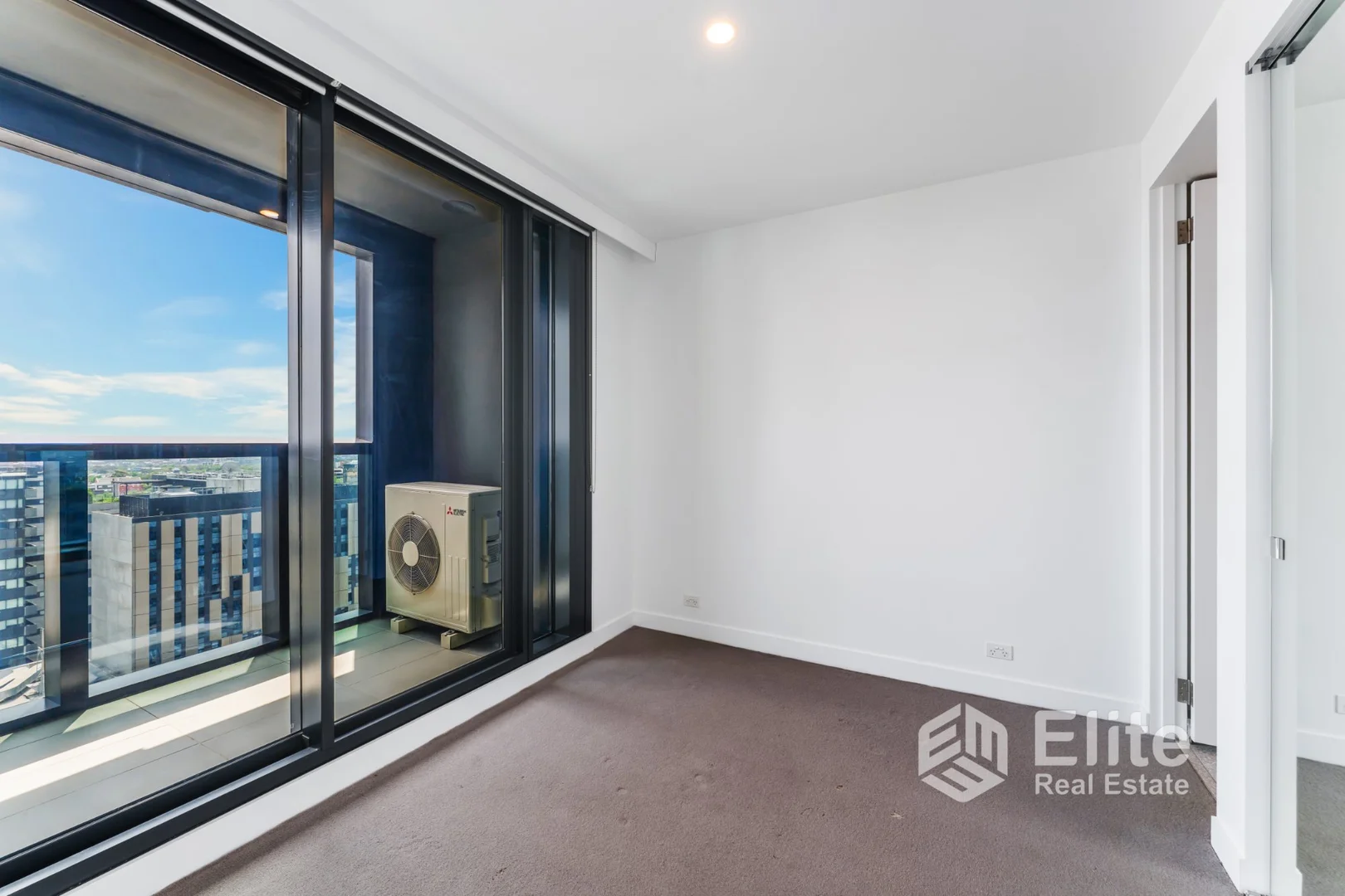 Additional image 7 of 1509/160 Victoria Street, Carlton VIC 3053