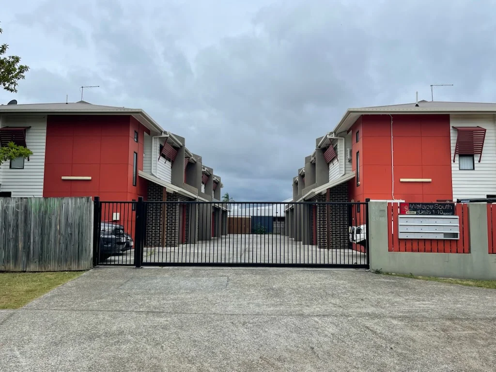 2/19 Wallace Street South, Caboolture QLD 4510