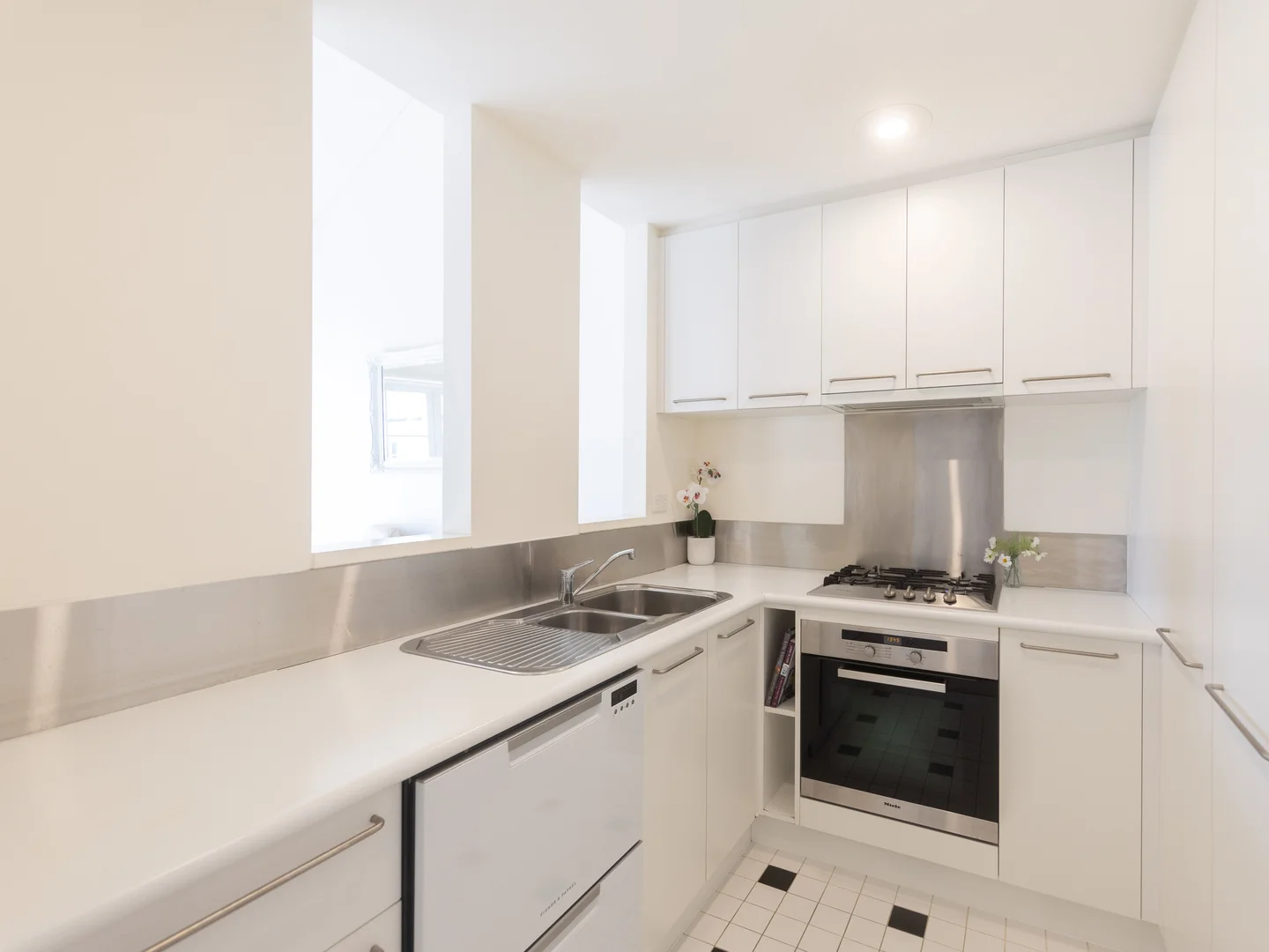 Additional image 4 of 21/211 Wellington Parade South, East Melbourne VIC 3002