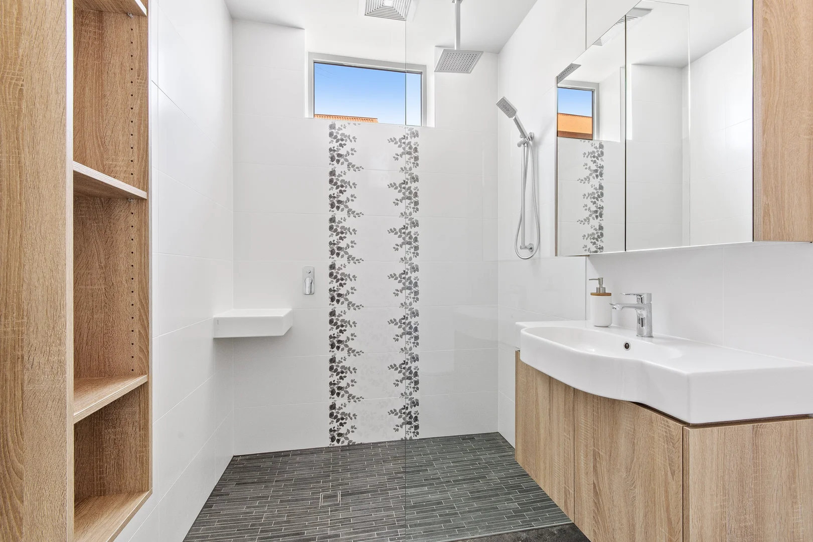 Additional image 9 of 8/17 Halstead Place, Geelong West VIC 3218