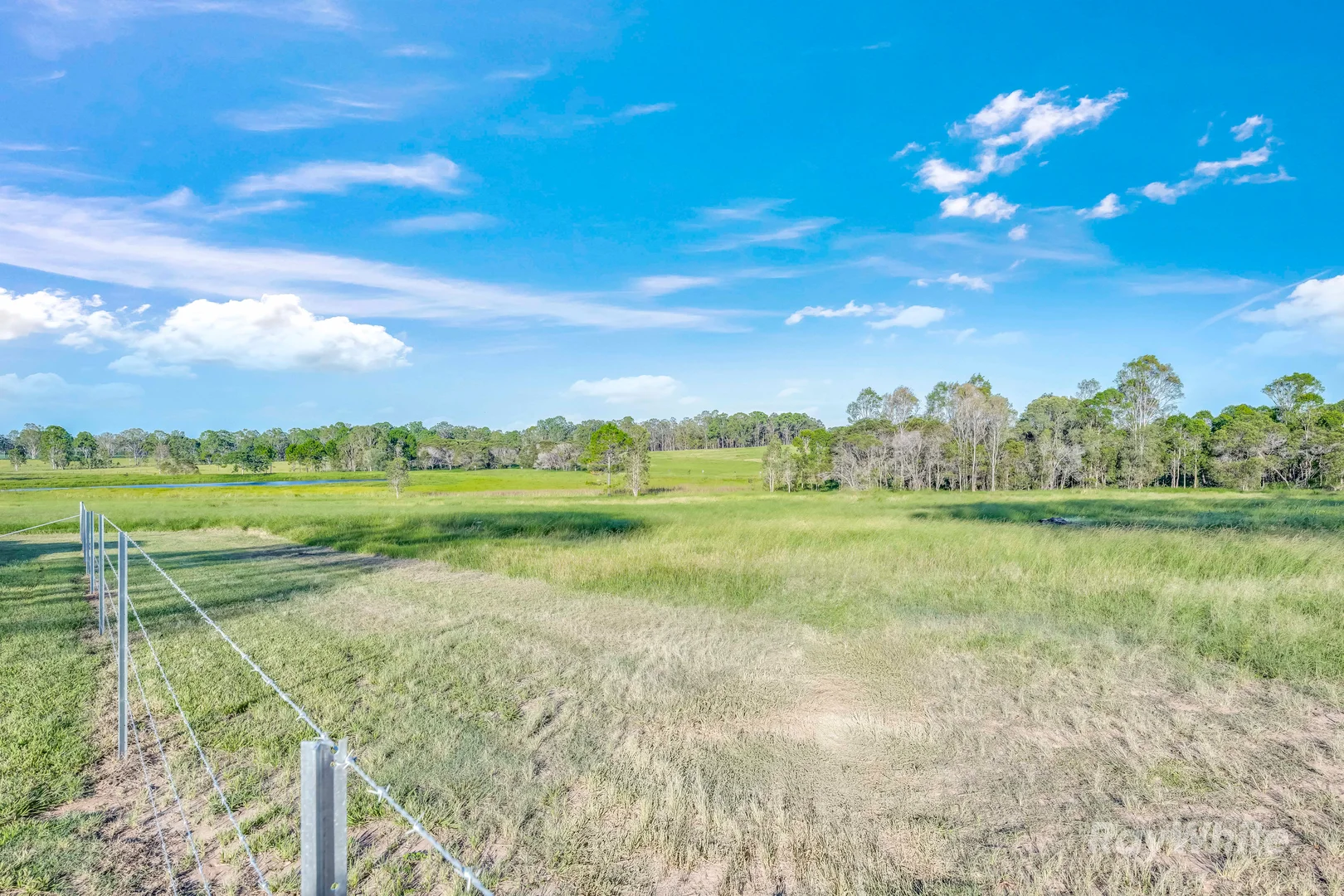 Additional image 32 of 9 Eden Street East, Walkers Point QLD 4650