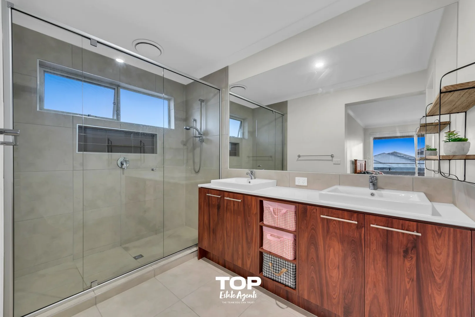 Additional image 21 of 5 Walsdorf Street, Clyde North VIC 3978