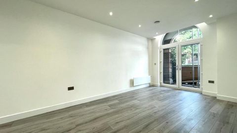 Wesley Gate, Queens Road, Reading RG1