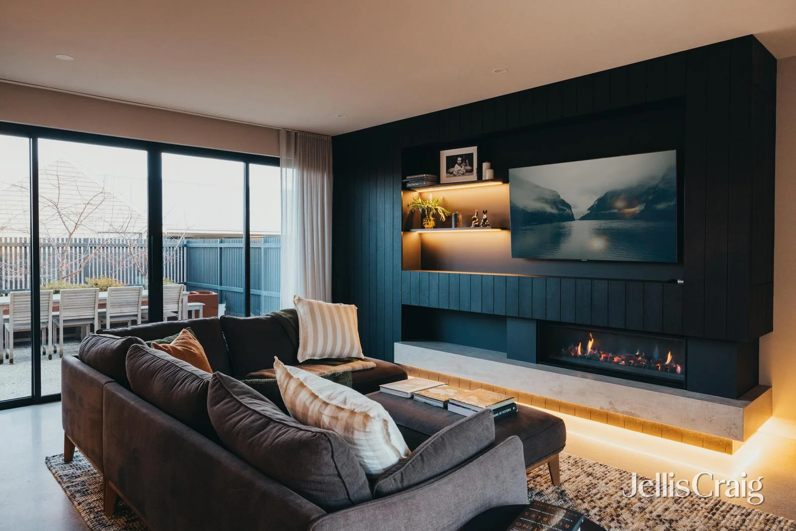 19 Hurst Drive, New Gisborne VIC 3438