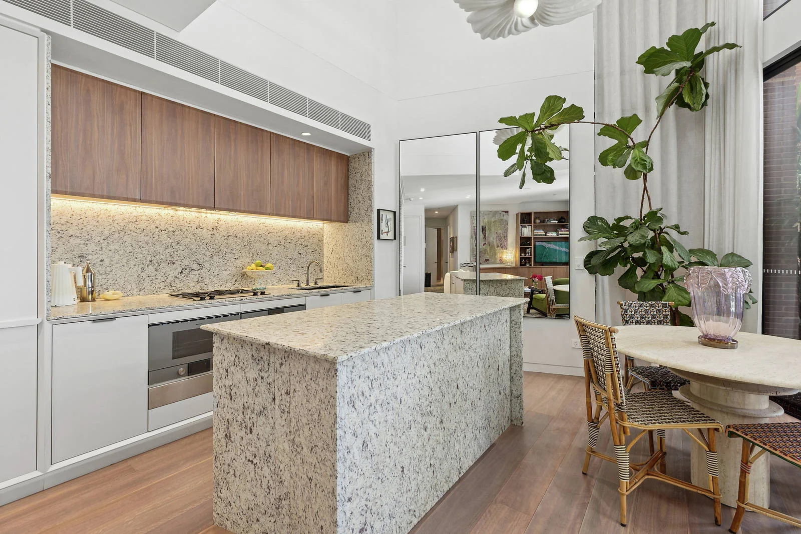 Additional image 2 of 803/15 Young Street, Sydney NSW 2000