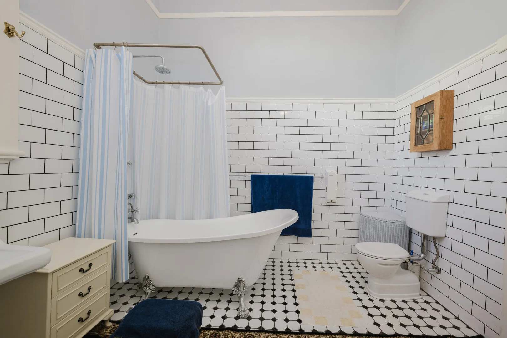 Additional image 15 of 21 Commercial St, Burra SA 5417