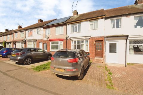 Farndale Avenue, Holbrooks, Coventry CV6