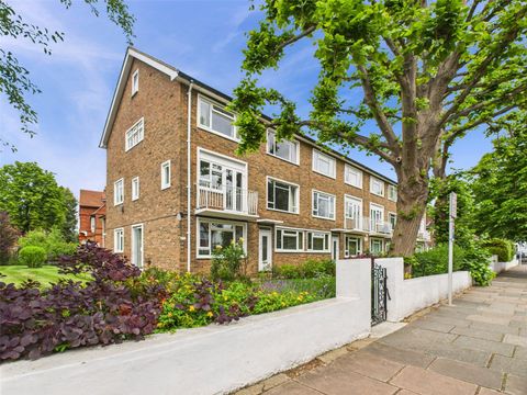 Wentworth Court, Wellesley Road, Twickenham TW2