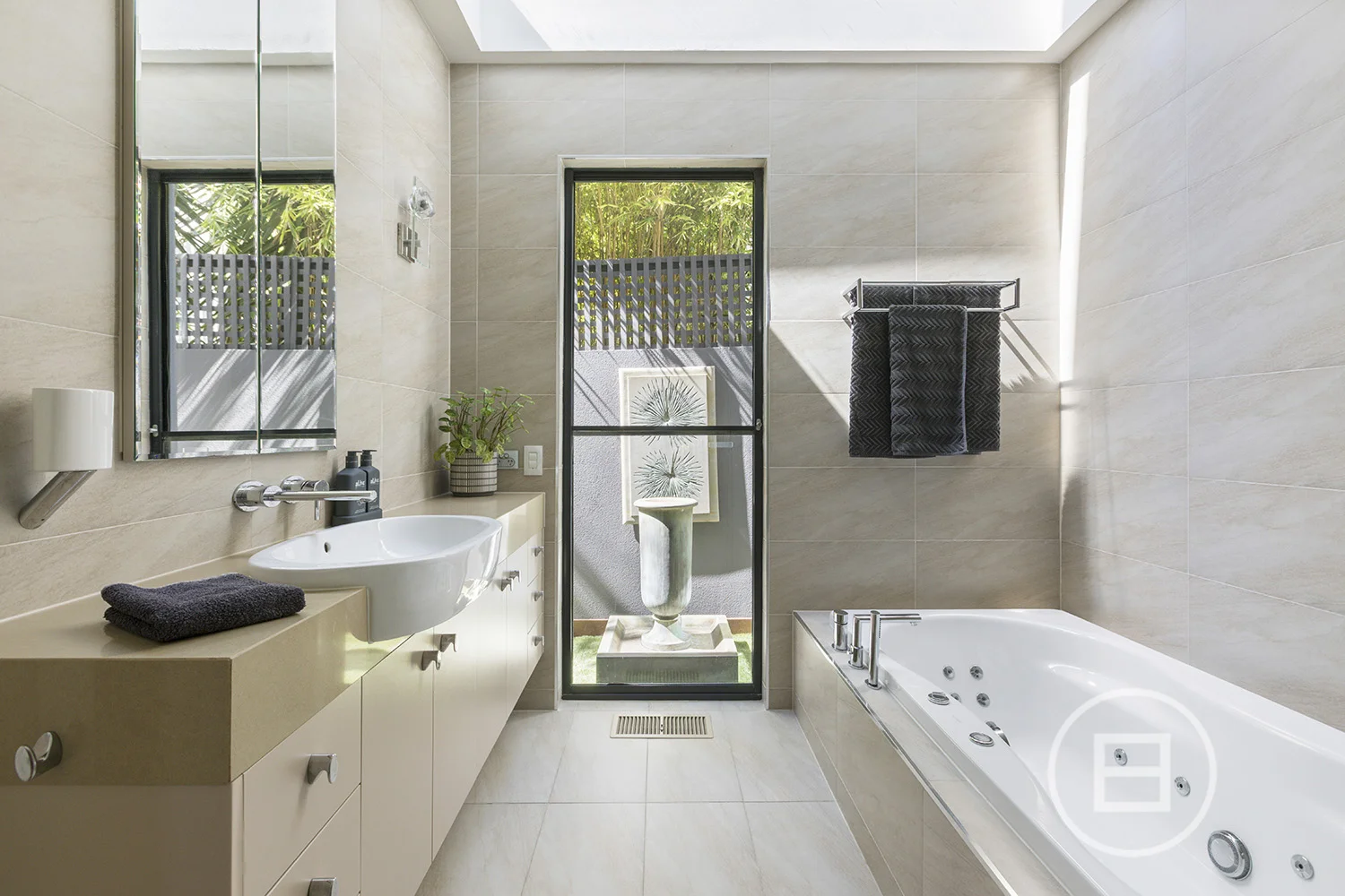 Additional image 18 of 53 Beach Road, Hampton VIC 3188