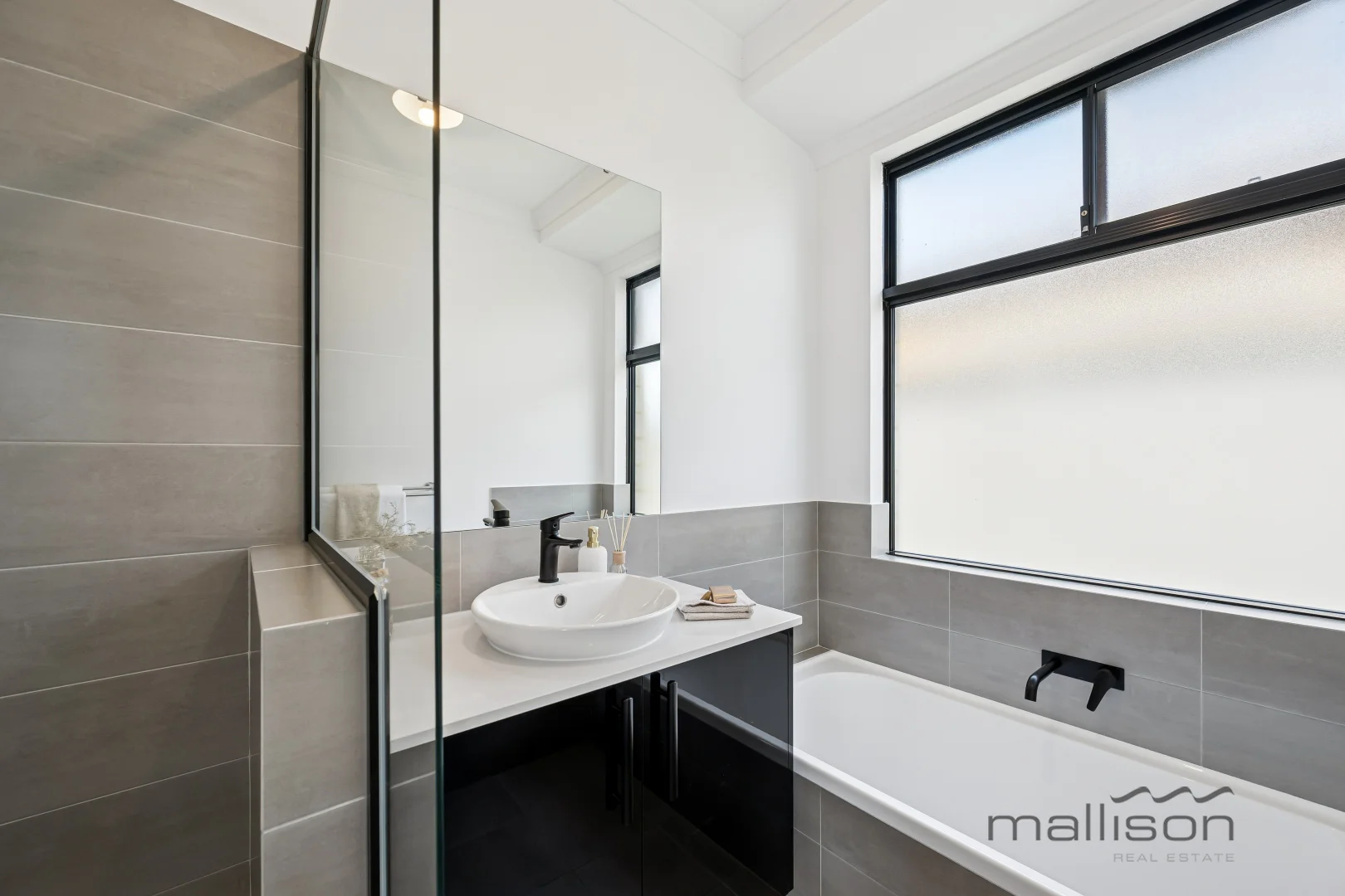 Additional image 14 of 33 Bluegrass Street, Treeby WA 6164