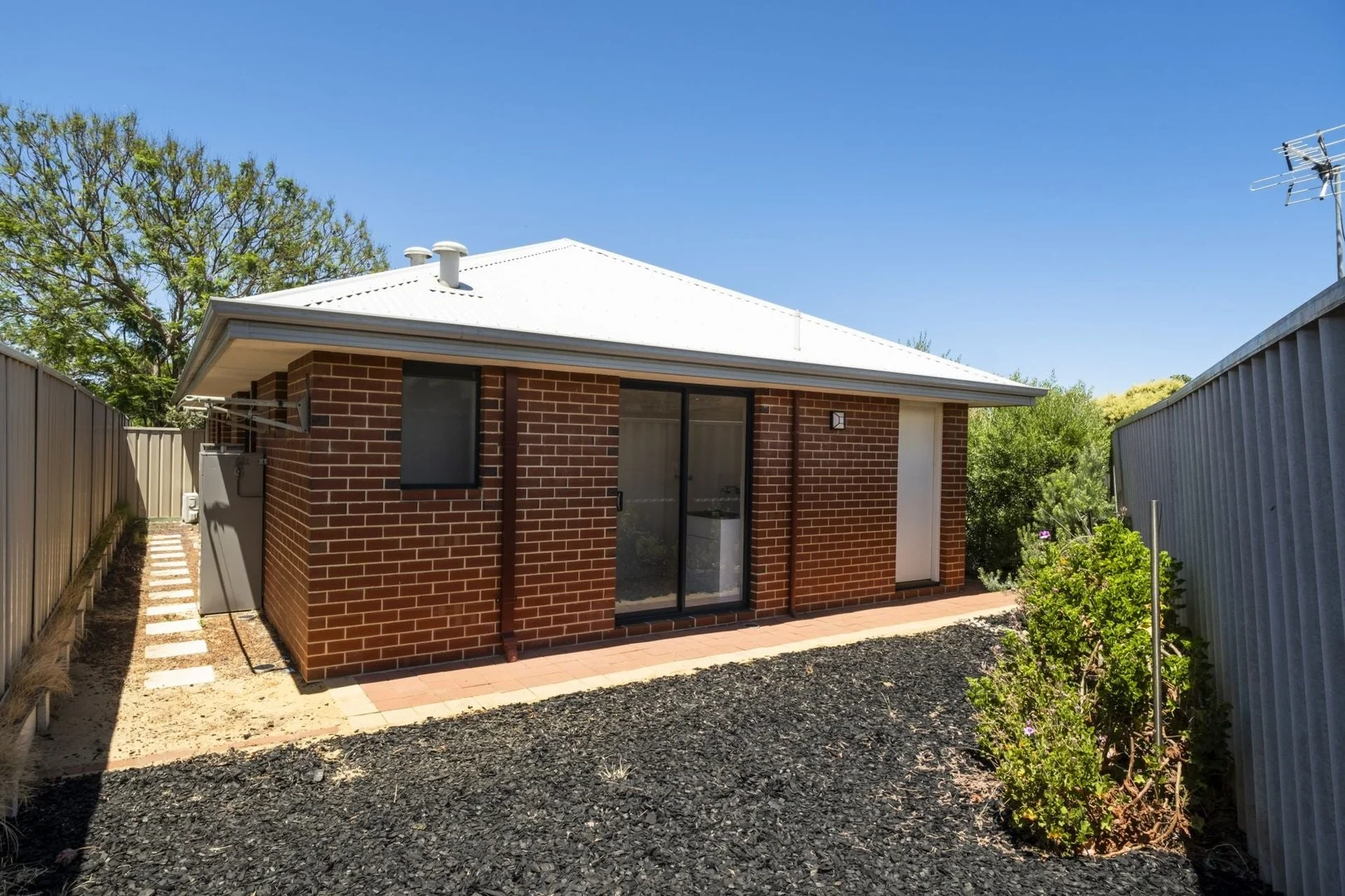 4/12 Nuytsia Avenue, Carey Park WA 6230