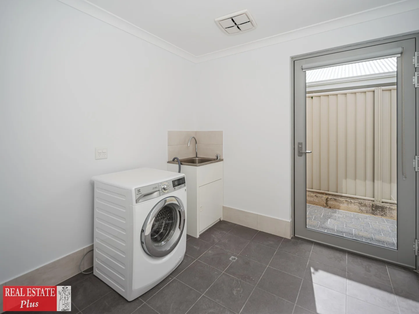 Additional image 25 of 47 Comito Bend, Alkimos WA 6038