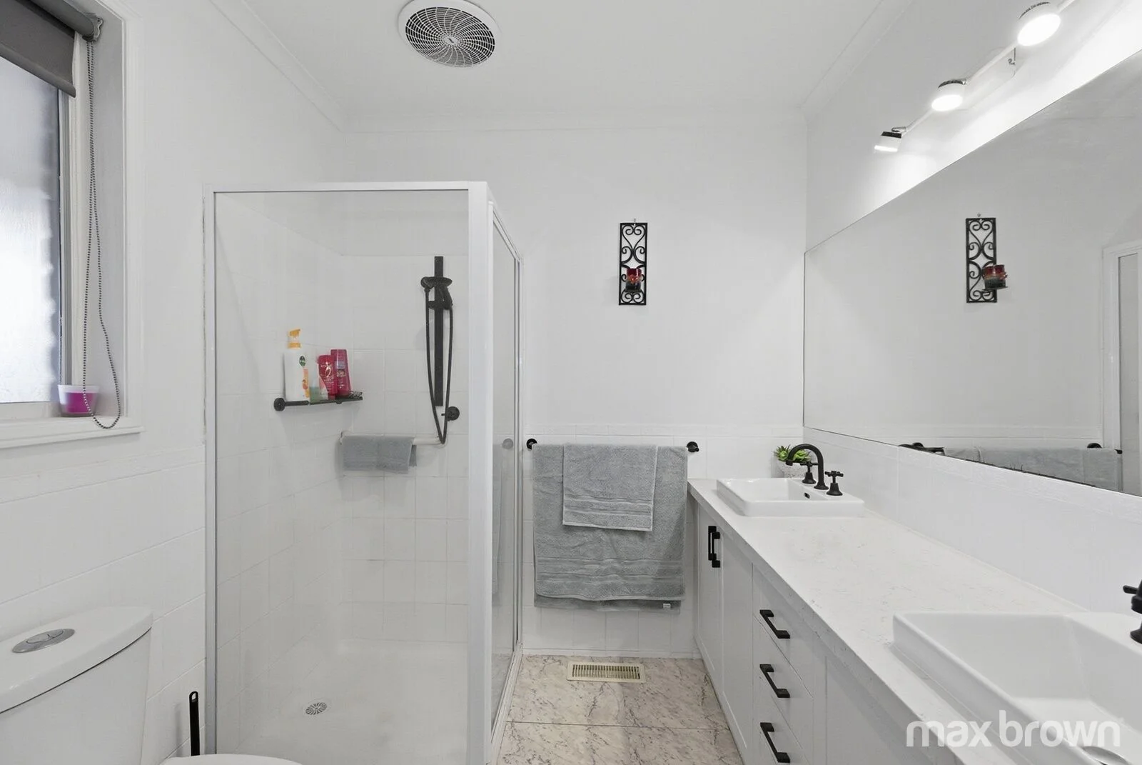 Additional image 12 of 12 Greenbank Drive, Mooroolbark VIC 3138