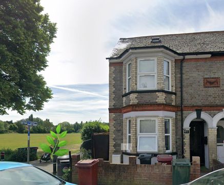Gosbrook Road, Caversham RG4