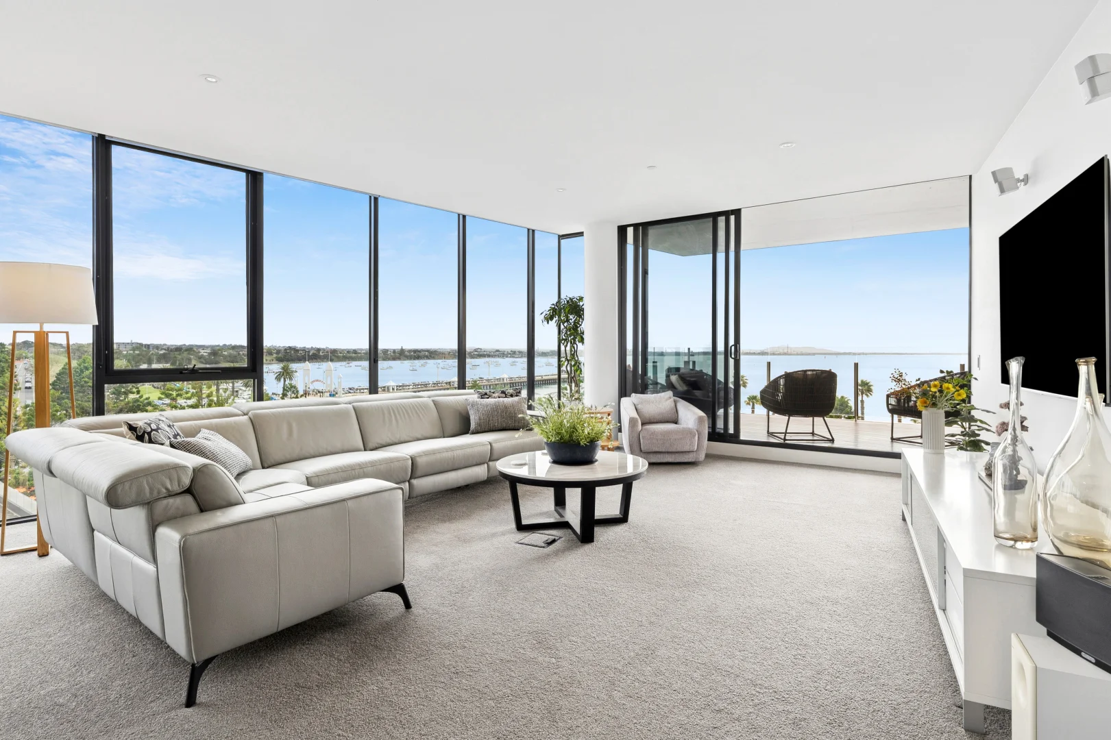 Additional image 2 of 501/6-8 Eastern Beach Road, Geelong VIC 3220