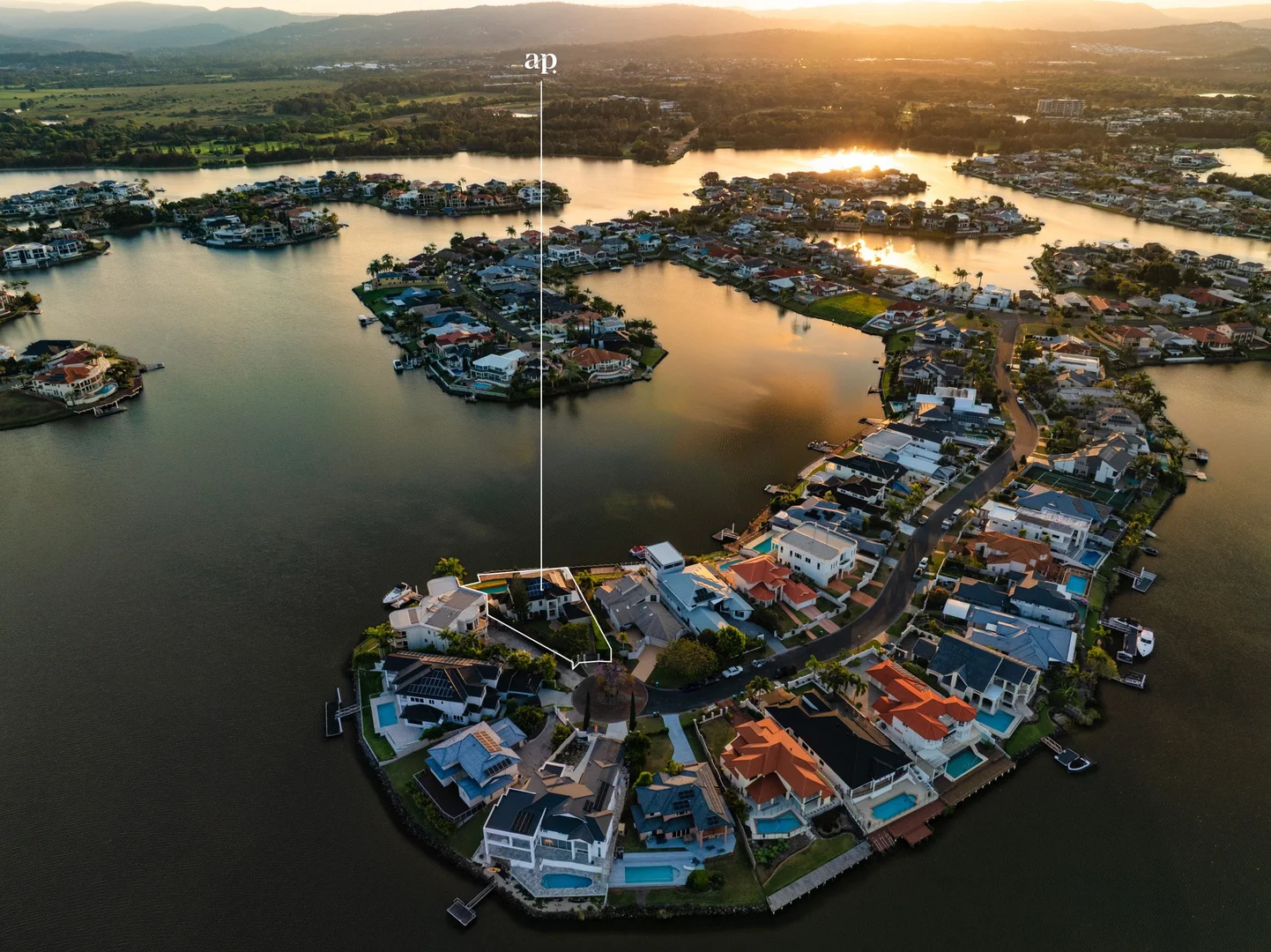 Additional image 35 of 35 San Simeon Drive, Clear Island Waters QLD 4226