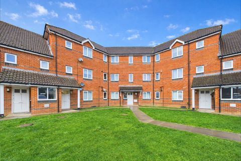 Northumberland Avenue, Reading, Berkshire RG2