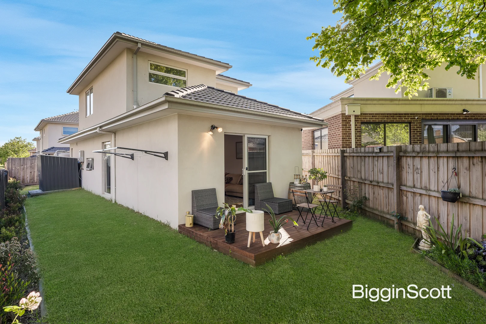 Additional image 13 of 2/15 Packham Crescent, Glen Waverley VIC 3150