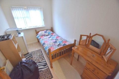 Barnsdale Road, Reading RG2, Room to rent