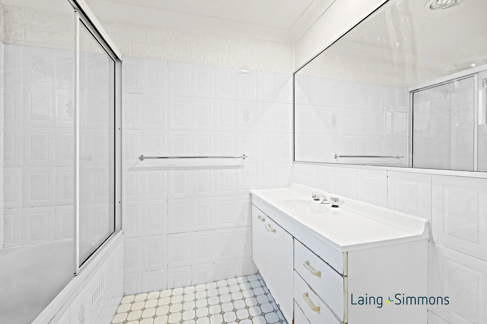 Additional image 10 of 1/23 Second Avenue, Macquarie Fields NSW 2564