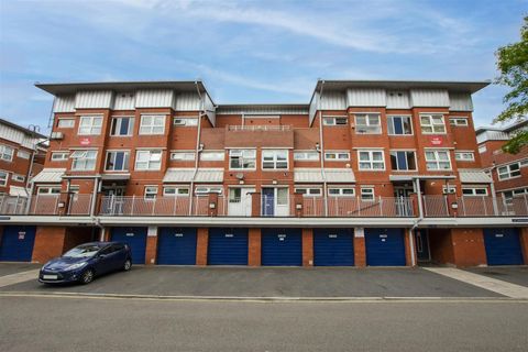 Shepherds Gardens, Birmingham, West Midlands B15