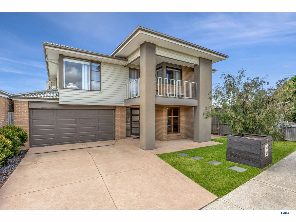 10 Glassy Way, Torquay VIC 3228