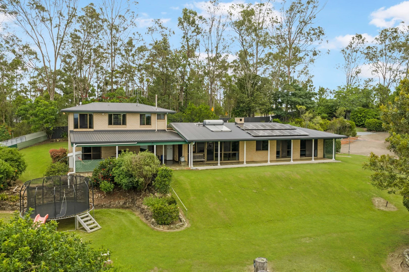 4 Percival Road, Chatsworth QLD 4570