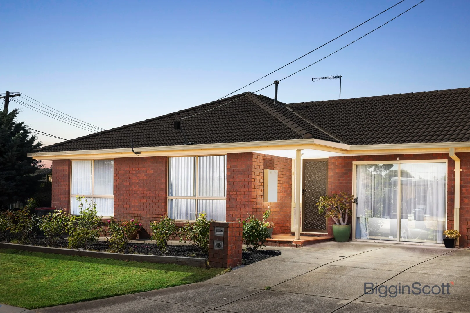 1/23 Songlark Crescent, Werribee VIC 3030