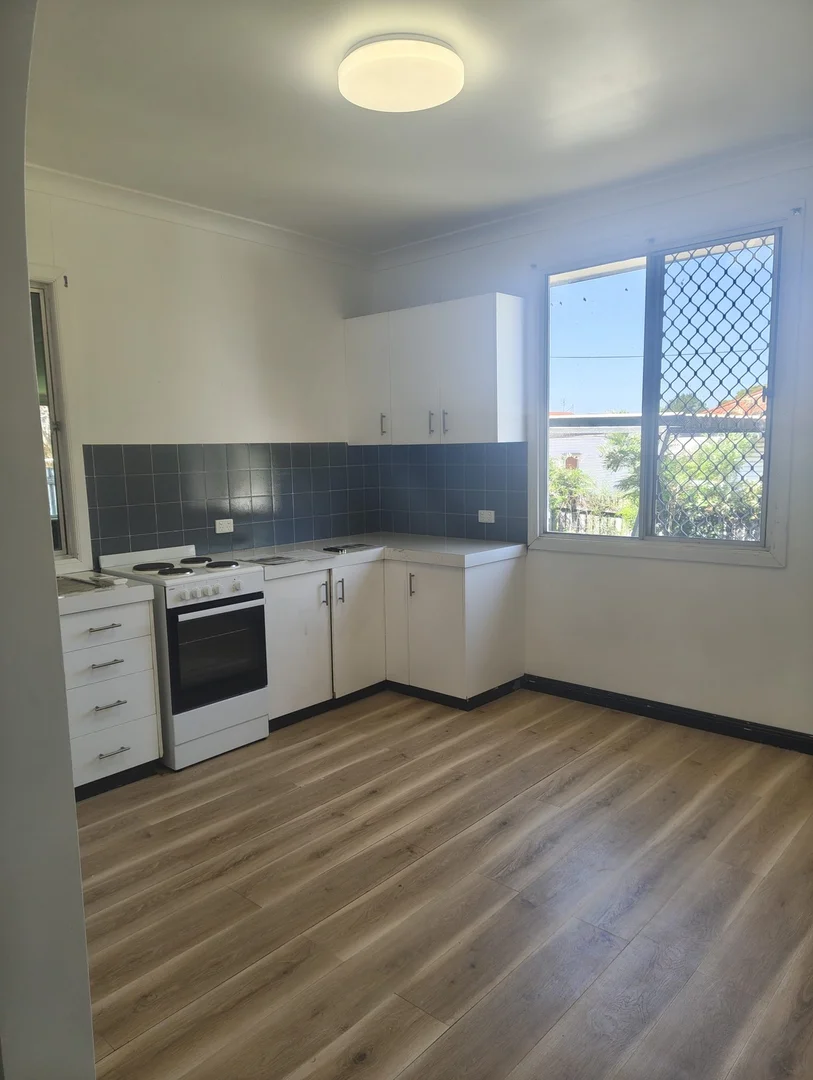 Additional image 7 of 293A James Street, Newtown QLD 4350