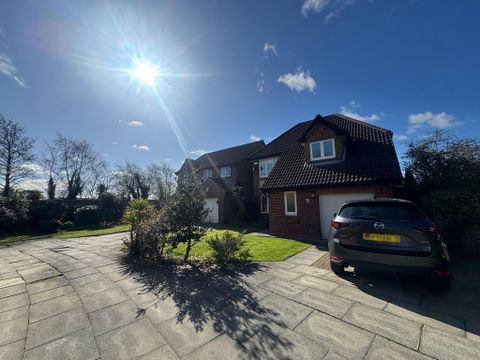 Greenhaugh, West Moor NE12