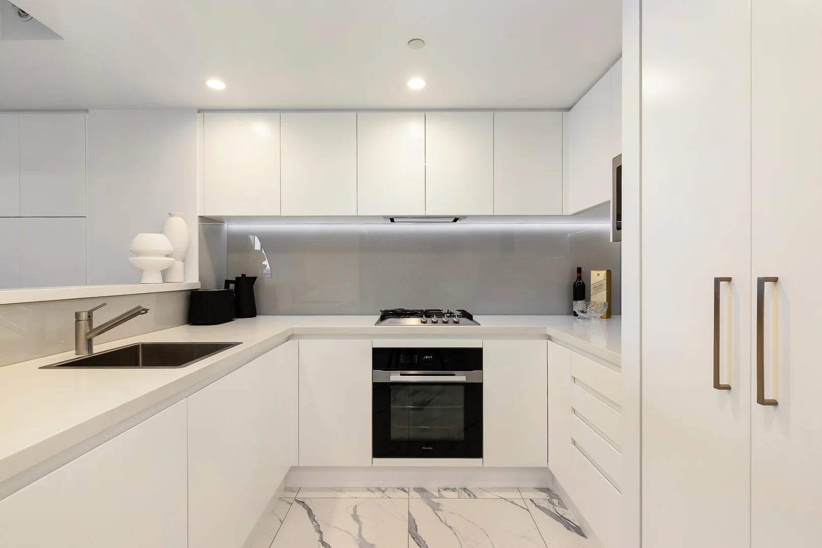 Additional image 4 of 1408/30 Glen Street, Milsons Point NSW 2061