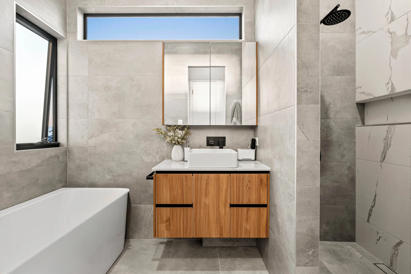 Additional image 17 of 8 Saunders Place, Wynnum QLD 4178