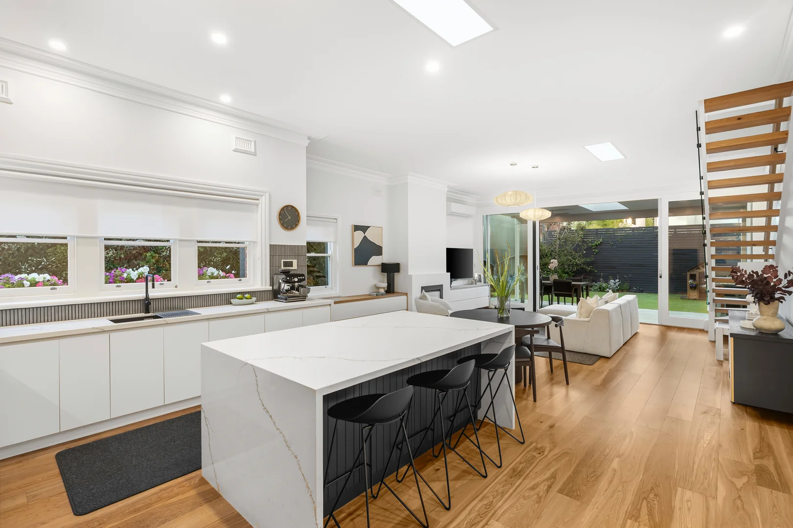 39 Foam Street, Elwood VIC 3184