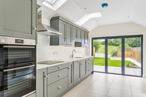 Dunkerton Hill, Peasedown St. John, Bath BA2