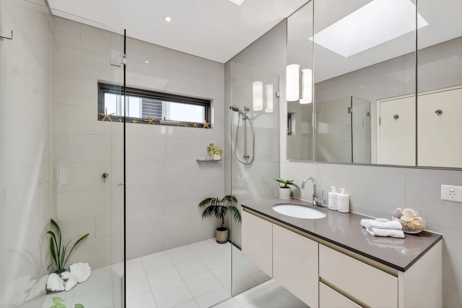 Additional image 14 of 12/1927 Pittwater Road, Bayview NSW 2104