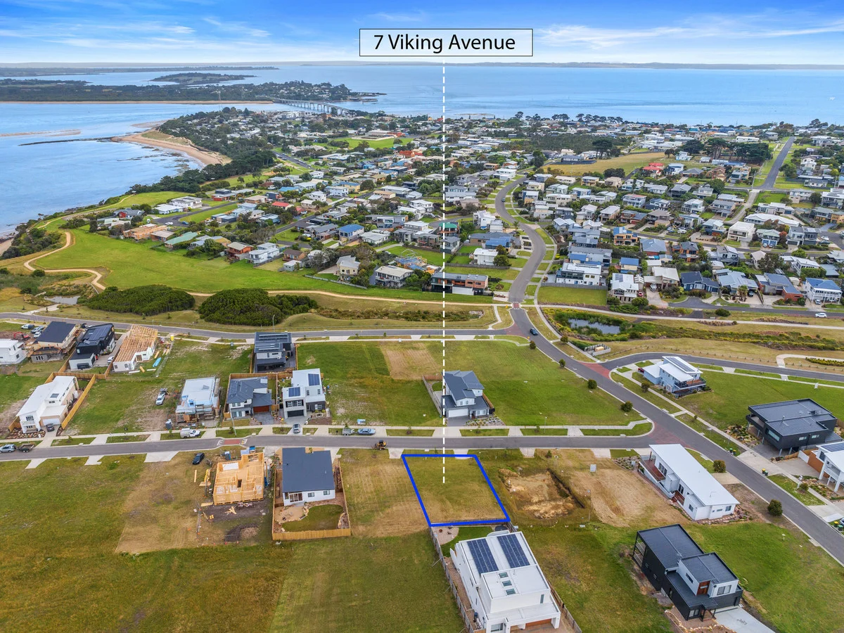 7 Viking Avenue, San Remo VIC 3925