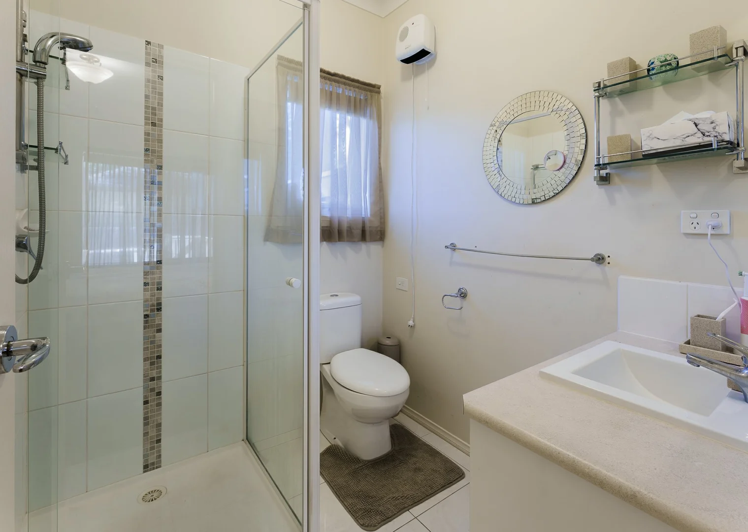 Additional image 5 of 11a Esther Crescent, Mooroolbark VIC 3138