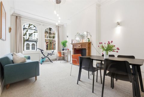 Crookham Road, London SW6