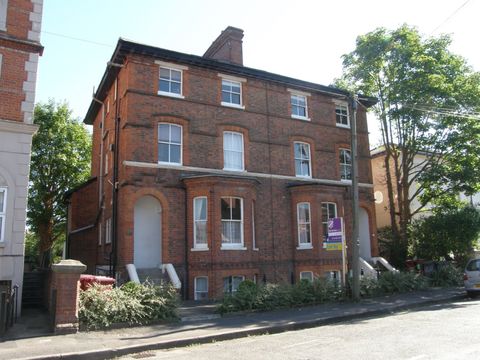 Castle Crescent, Reading, Berkshire RG1