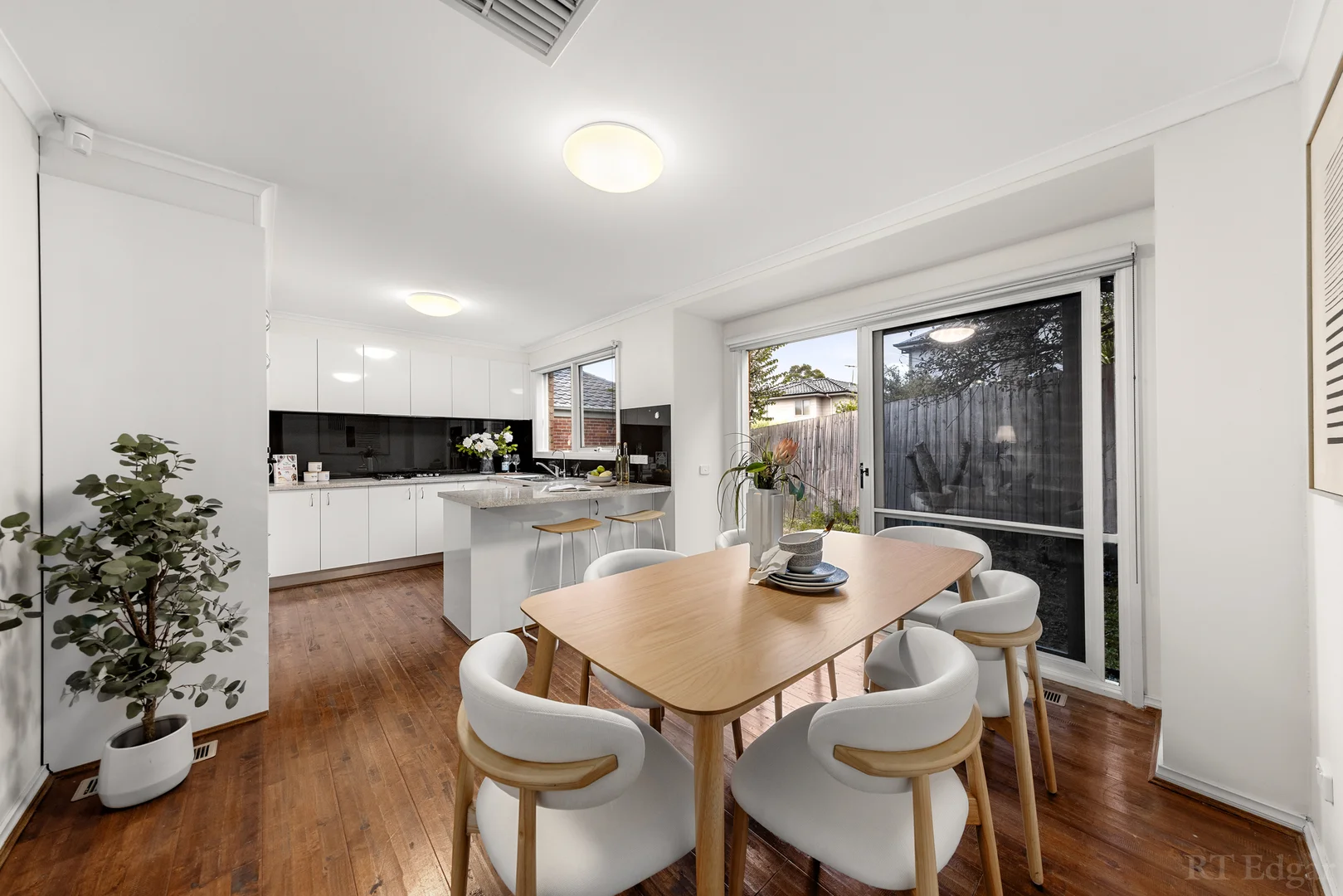 Additional image 5 of 4/64 Beverley Street, Doncaster East VIC 3109