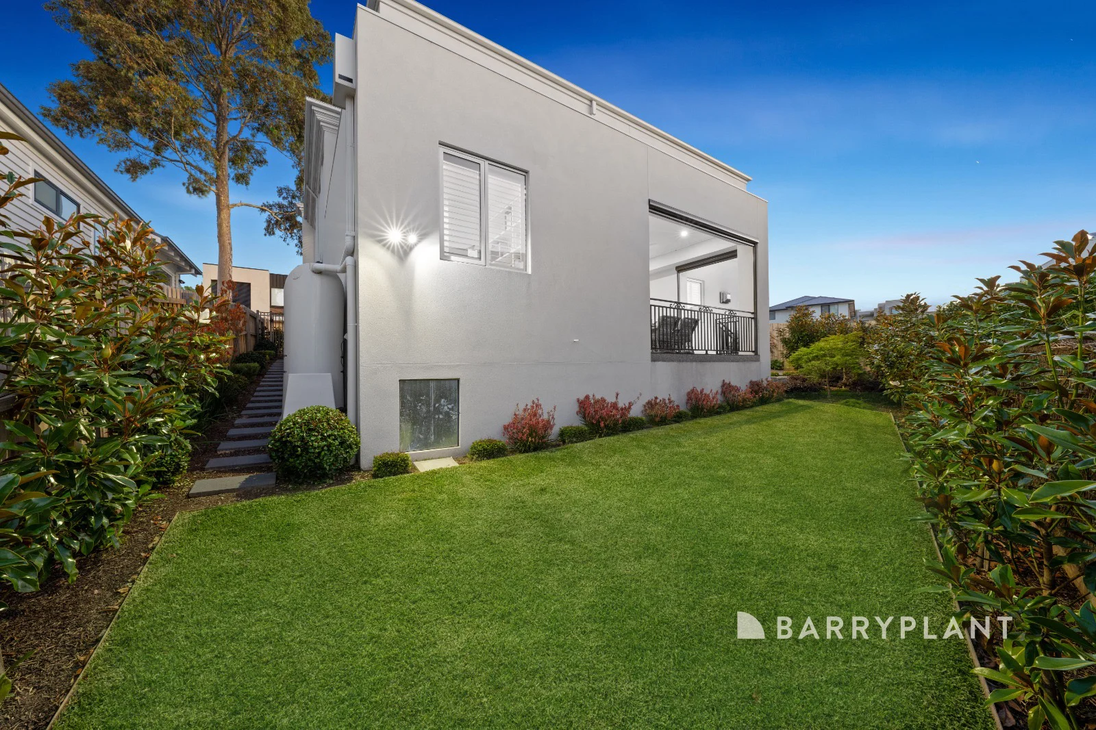 Additional image 20 of 10 Manor Oak Place, Berwick VIC 3806