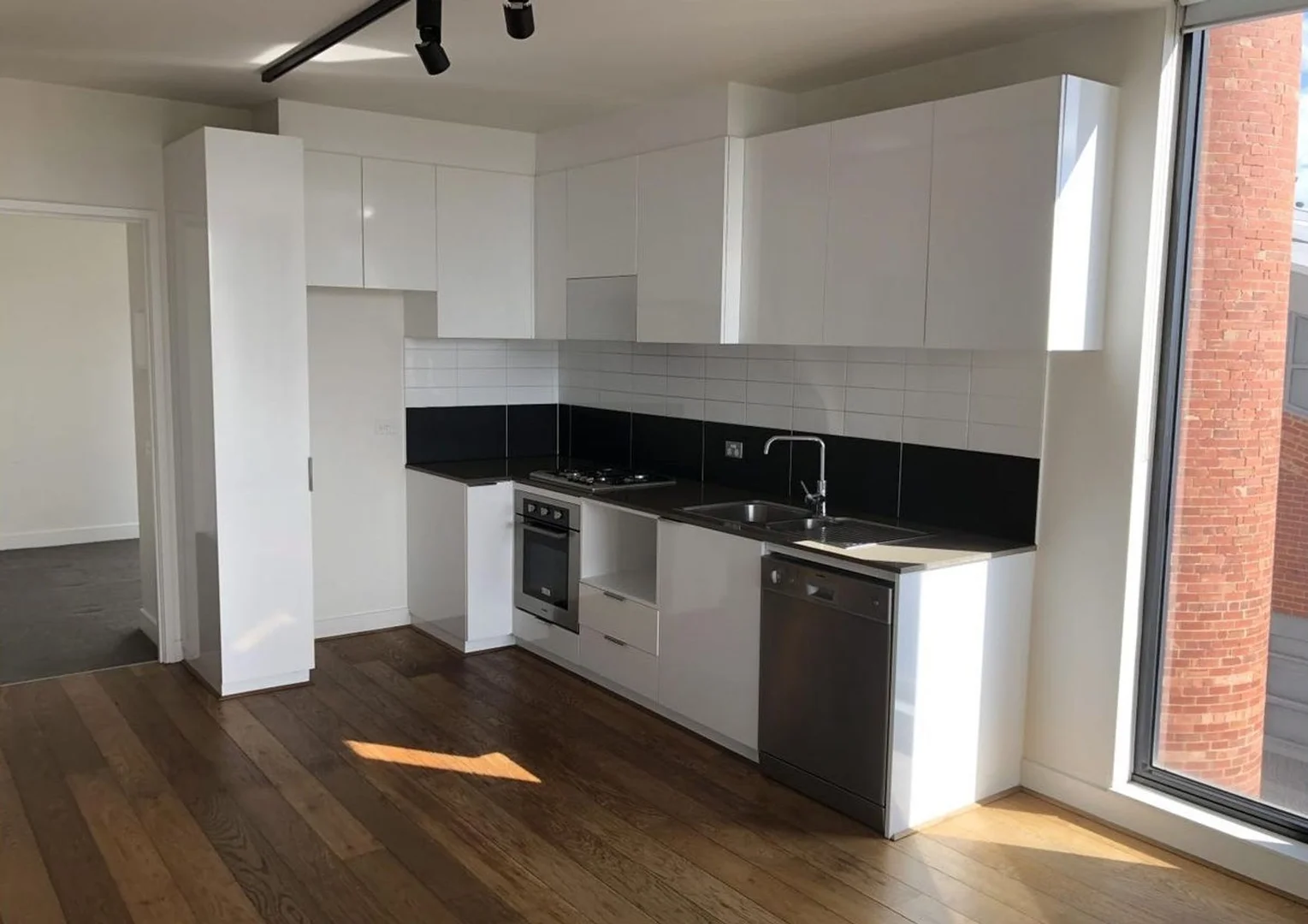 Additional image 4 of 602/10 Trenerry Crescent, Abbotsford VIC 3067