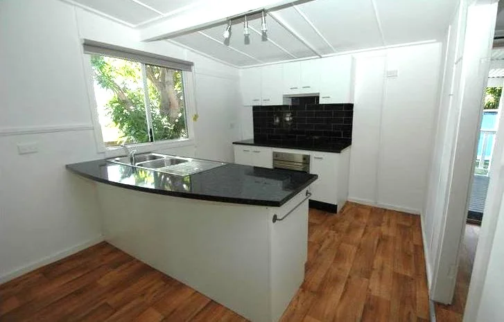 Additional image 3 of 314 Elizabeth Avenue, Clontarf QLD 4019