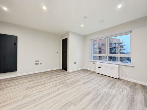 Caversham Road, Reading, Berkshire RG1