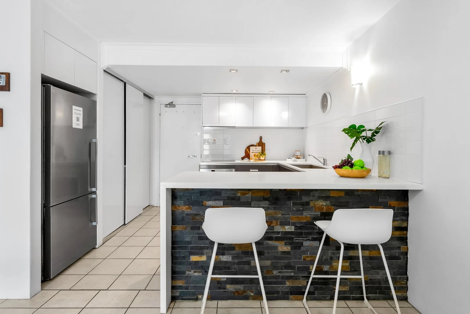 Additional image 6 of 4/239 Lake Street, Cairns North QLD 4870