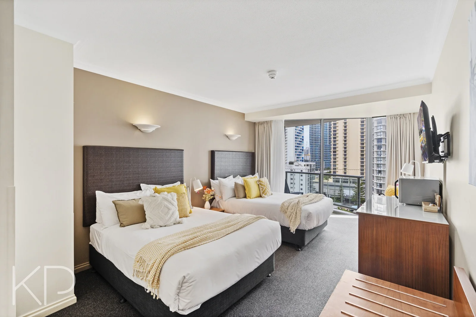 Additional image 8 of 907 & 908/25 Laycock Street, Surfers Paradise QLD 4217