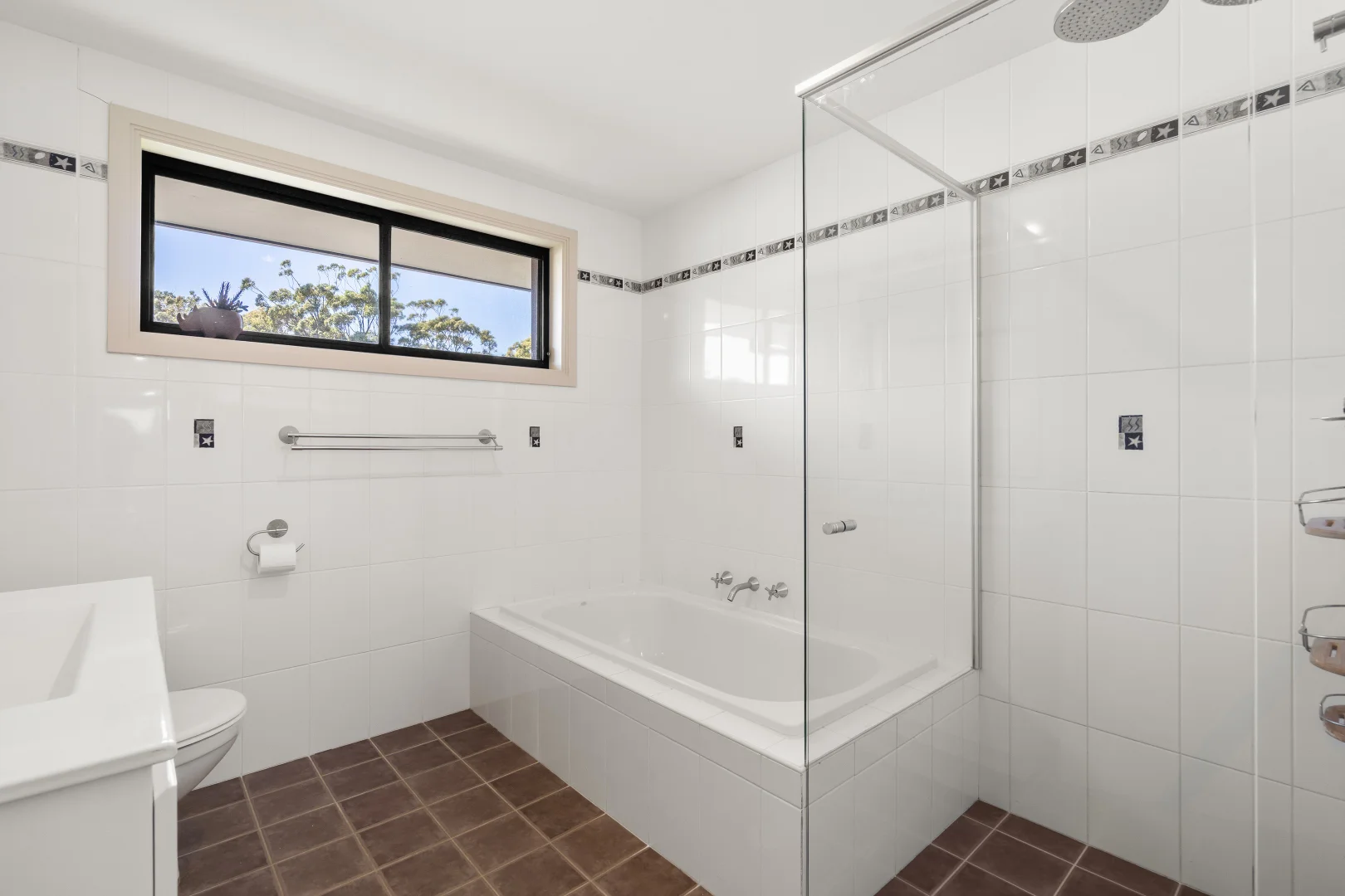 Additional image 22 of 4 Ridgeline Court, Elizabeth Beach NSW 2428