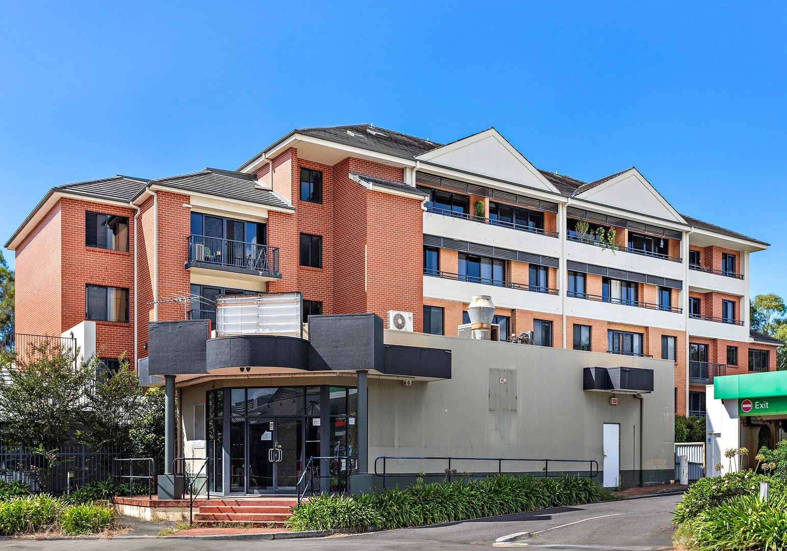 150/214-220 Princes Highway, Fairy Meadow NSW 2519