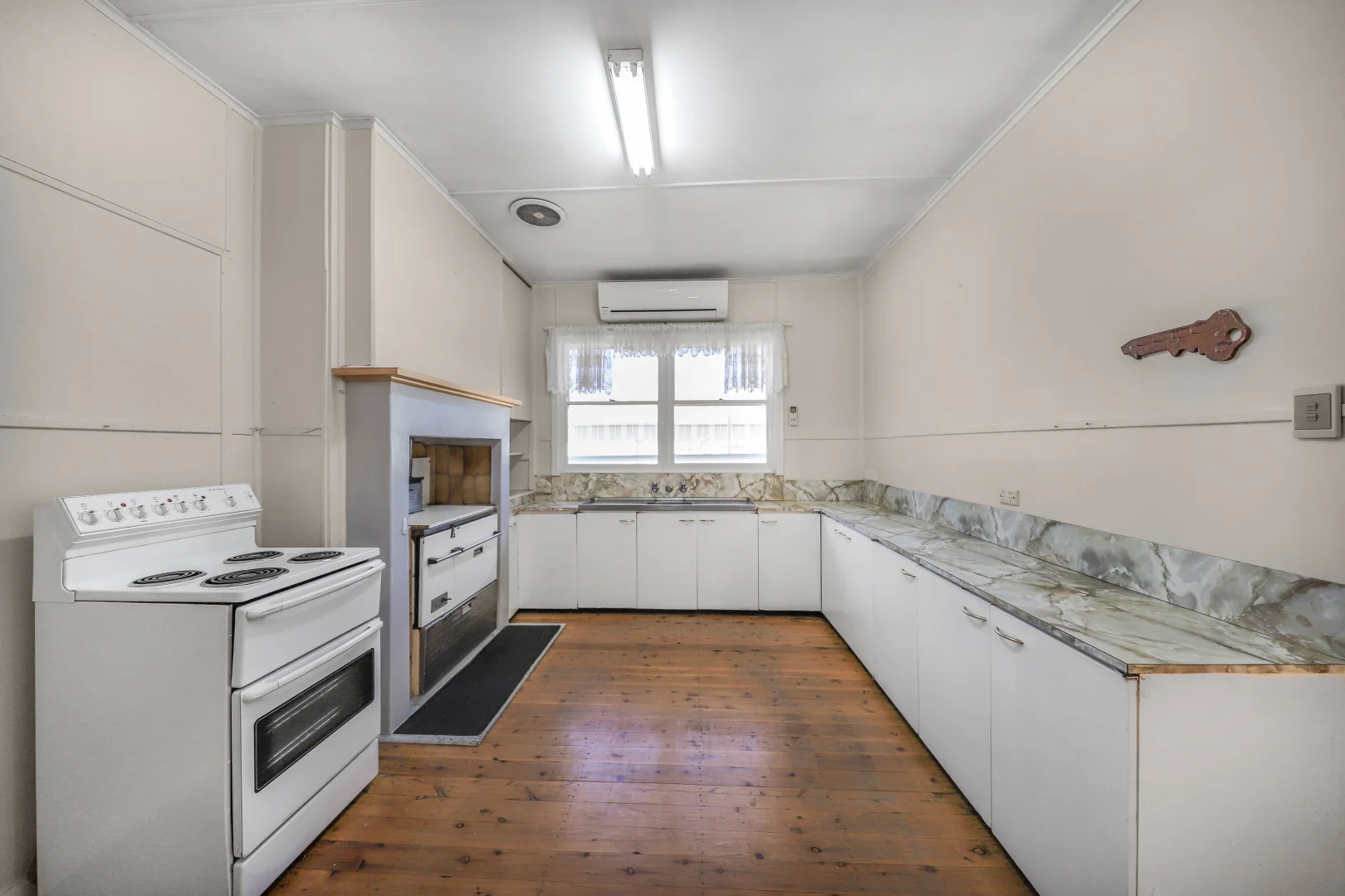 Additional image 4 of 95 Lockhart Street, Adelong NSW 2729